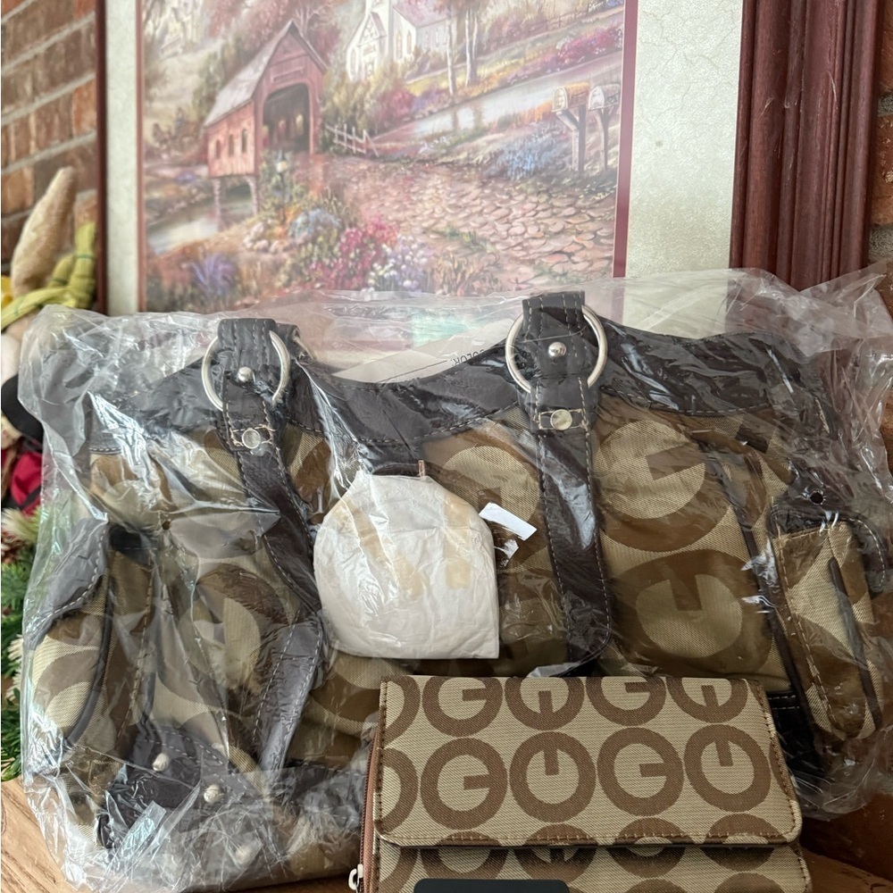 Candies Canvas Beige and Brown Tote Shoulder Bag with Wallet Matching Set NWT - Picture 8 of 10